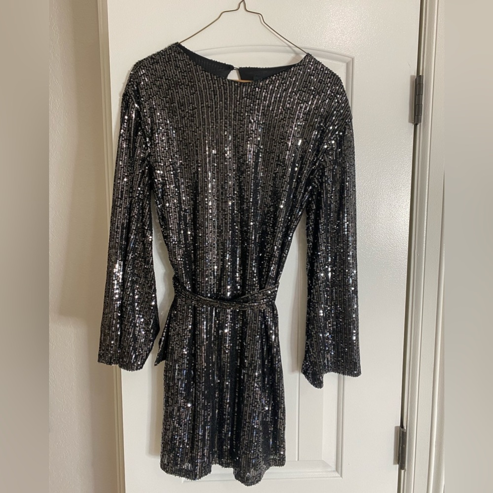 Black sequins dress - only worn once. GREAT CONDITION!